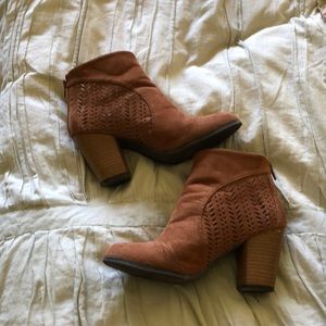 Cognac booties